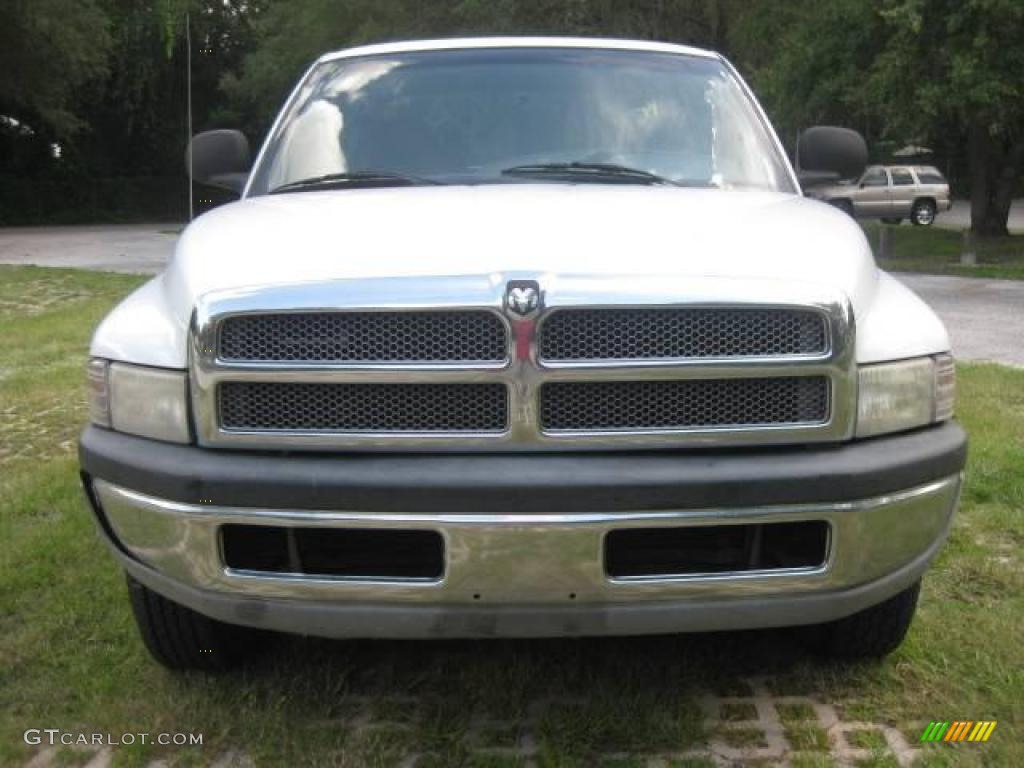 2001 Ram 2500 ST Quad Cab - Bright White / Mist Gray photo #1