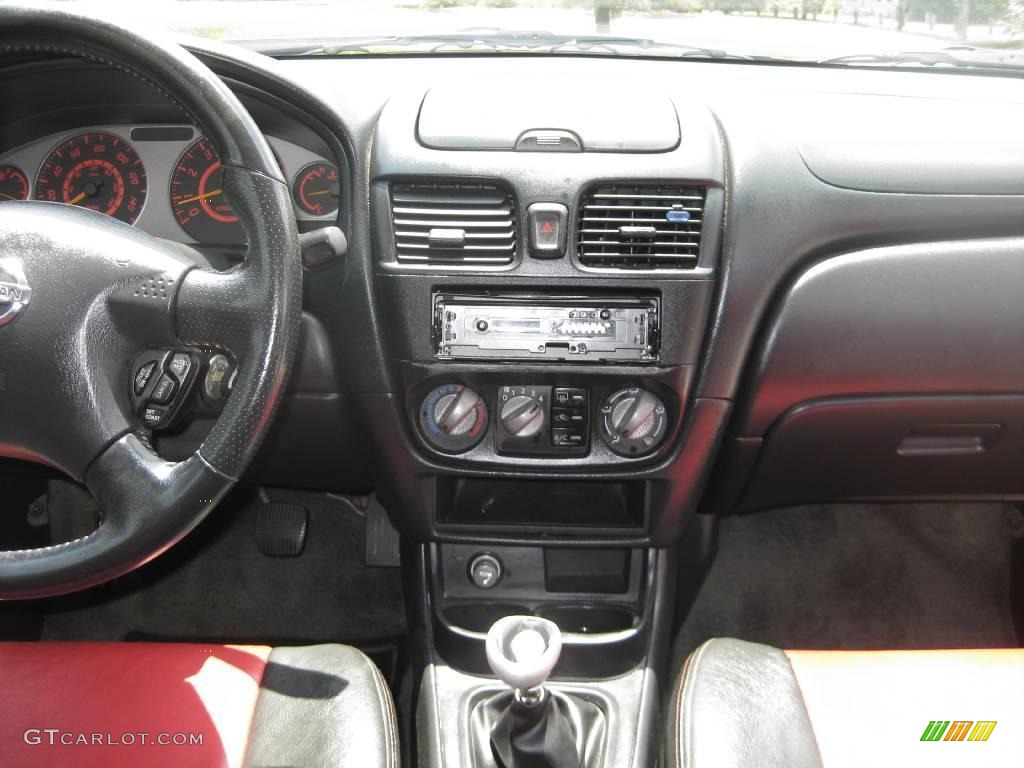 2003 Sentra SE-R - Aztec Red / Black photo #30