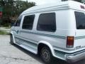 1994 White Ford Econoline E150 Passenger Van  photo #9