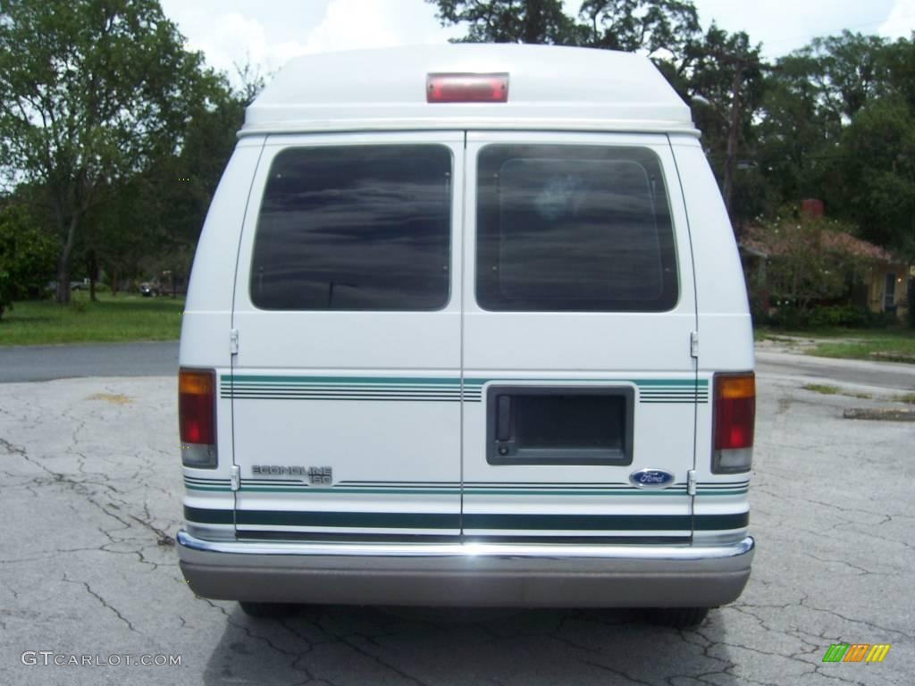 1994 Econoline E150 Passenger Van - White / Blue photo #13