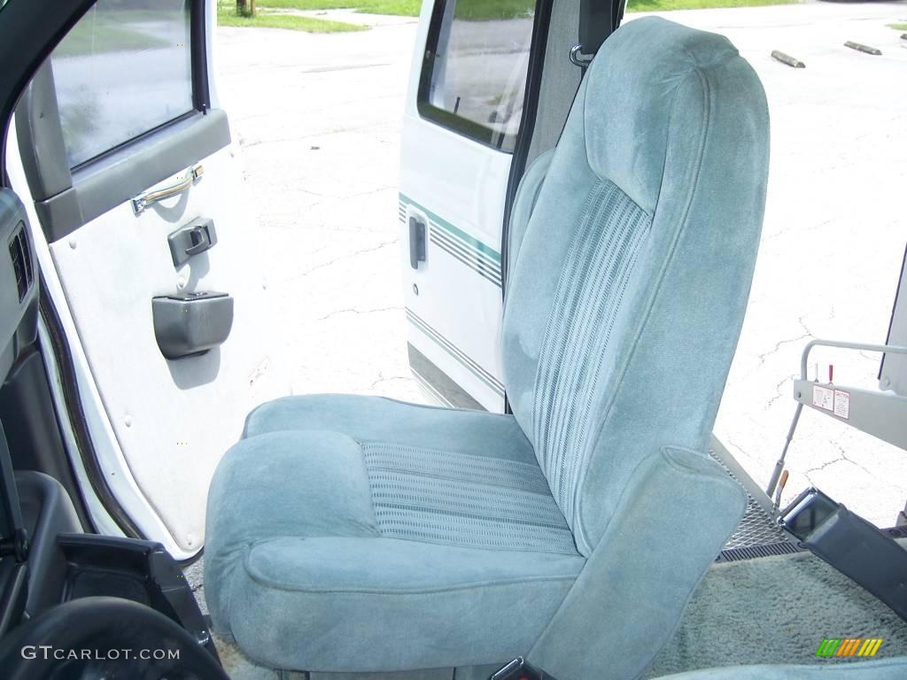 1994 Econoline E150 Passenger Van - White / Blue photo #22