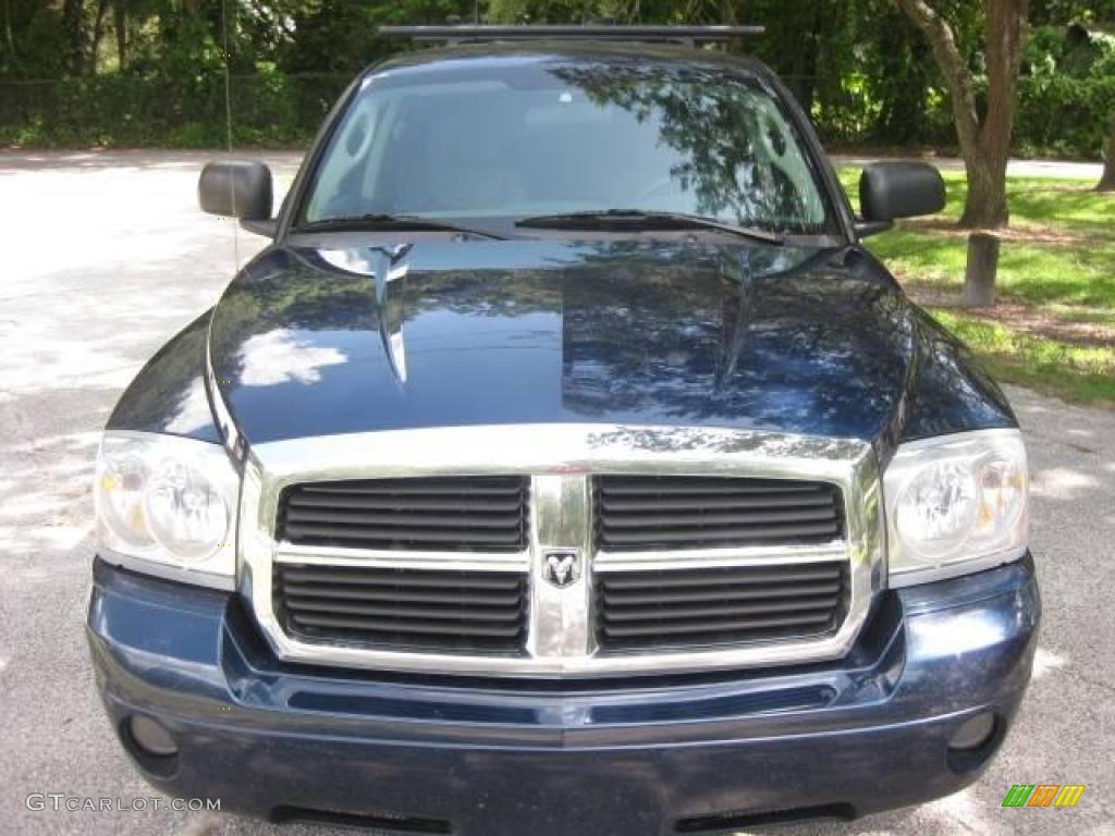 2007 Dakota SLT Quad Cab 4x4 - Patriot Blue Pearl / Medium Slate Gray photo #2