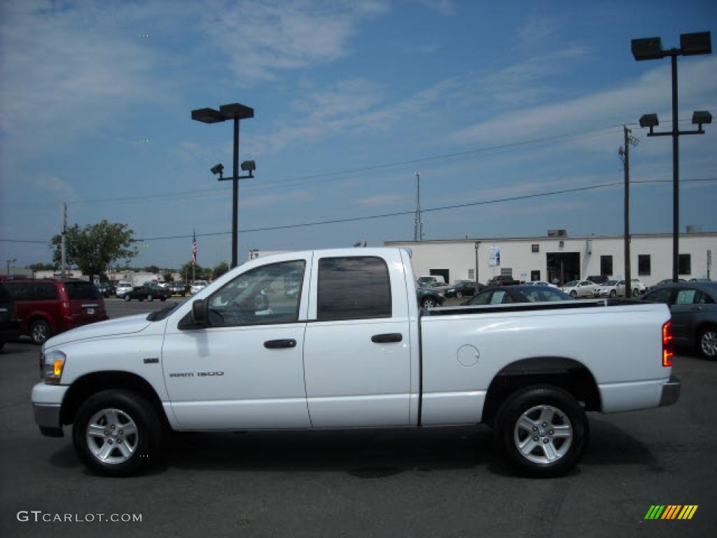 2006 Ram 1500 SLT Quad Cab 4x4 - Bright White / Medium Slate Gray photo #2