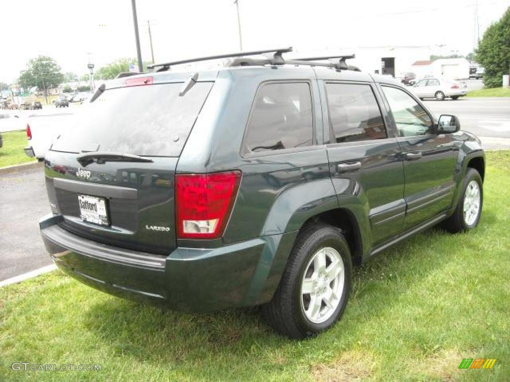 2005 Grand Cherokee Laredo 4x4 - Deep Beryl Green Pearl / Khaki photo #3