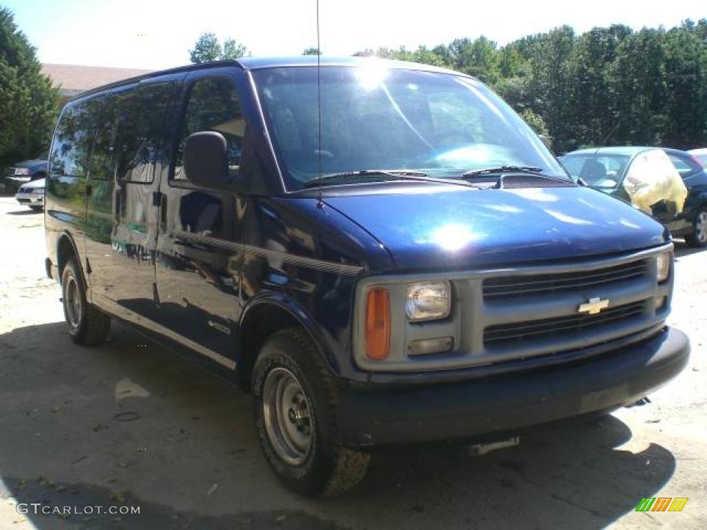 2000 Express G1500 Passenger Van - Indigo Blue Metallic / Medium Gray photo #1