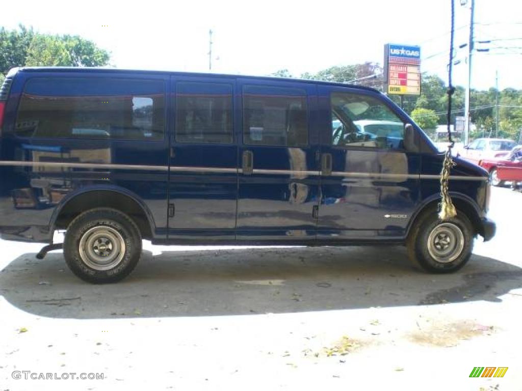 2000 Express G1500 Passenger Van - Indigo Blue Metallic / Medium Gray photo #8
