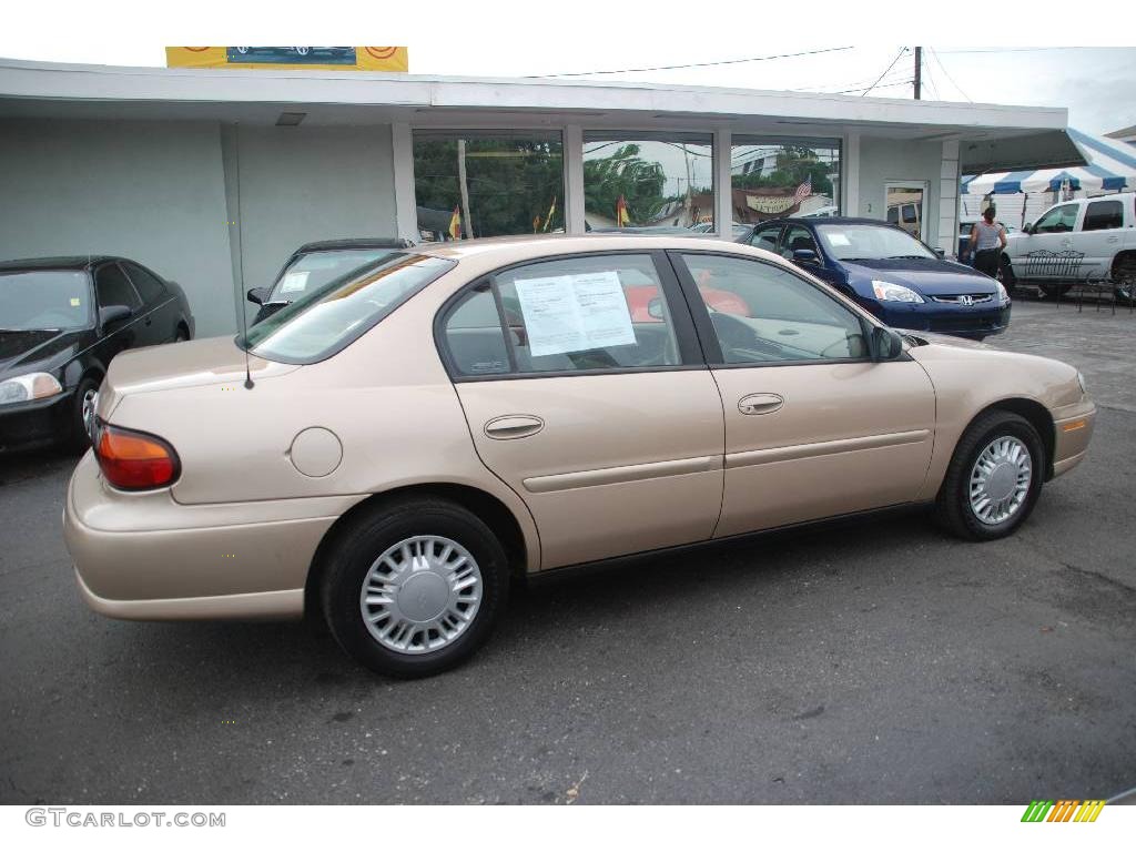 2001 Malibu Sedan - Light Driftwood Metallic / Neutral photo #5