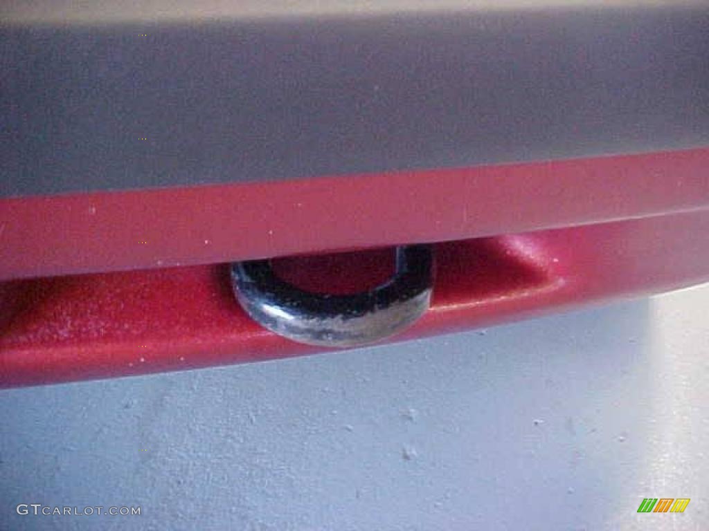 2001 Blazer LT 4x4 - Majestic Red Metallic / Graphite photo #25