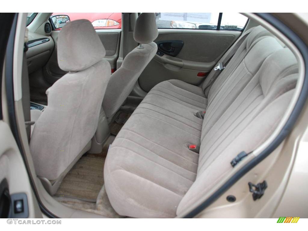 2001 Malibu Sedan - Light Driftwood Metallic / Neutral photo #15