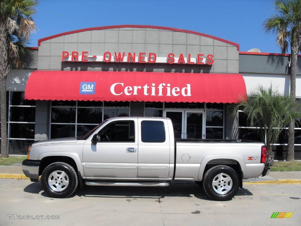 2005 Silverado 1500 Z71 Extended Cab 4x4 - Silver Birch Metallic / Medium Gray photo #1