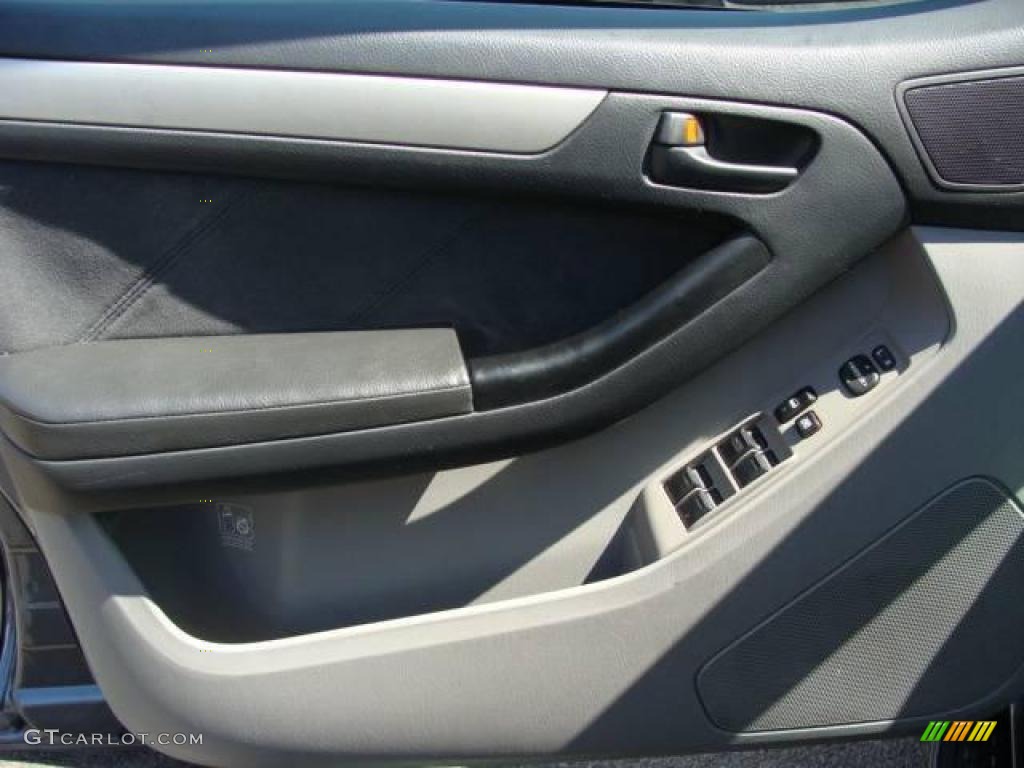 2004 4Runner SR5 4x4 - Galactic Gray Mica / Stone photo #6