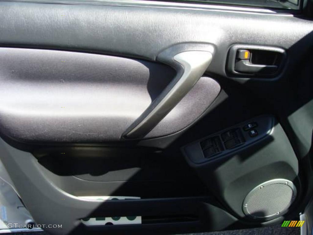 2004 RAV4 4WD - Titanium Metallic / Dark Charcoal photo #6