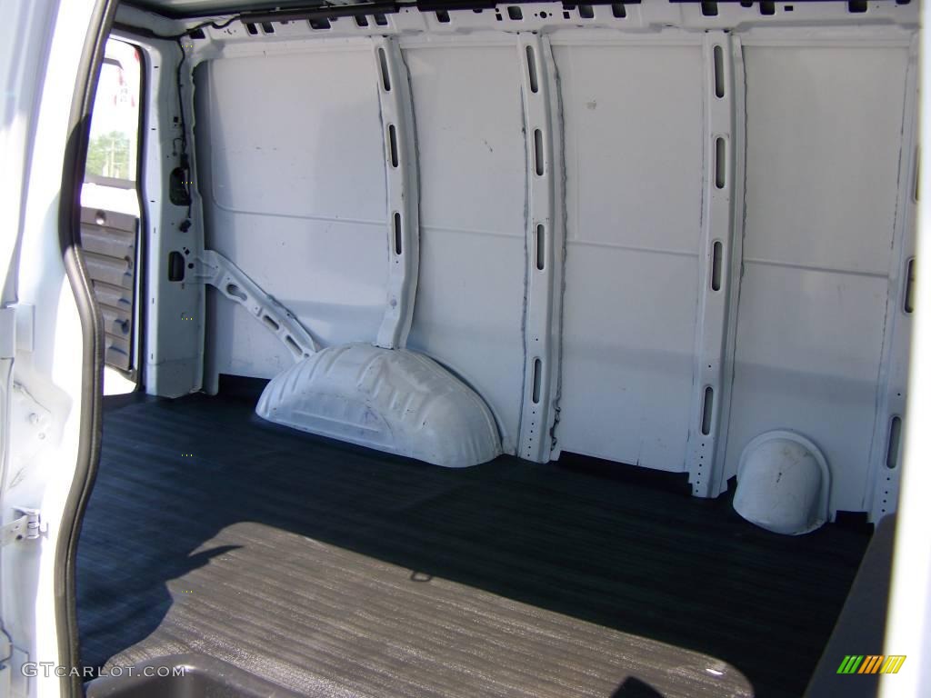 2009 Express 2500 Cargo Van - Summit White / Medium Pewter photo #9