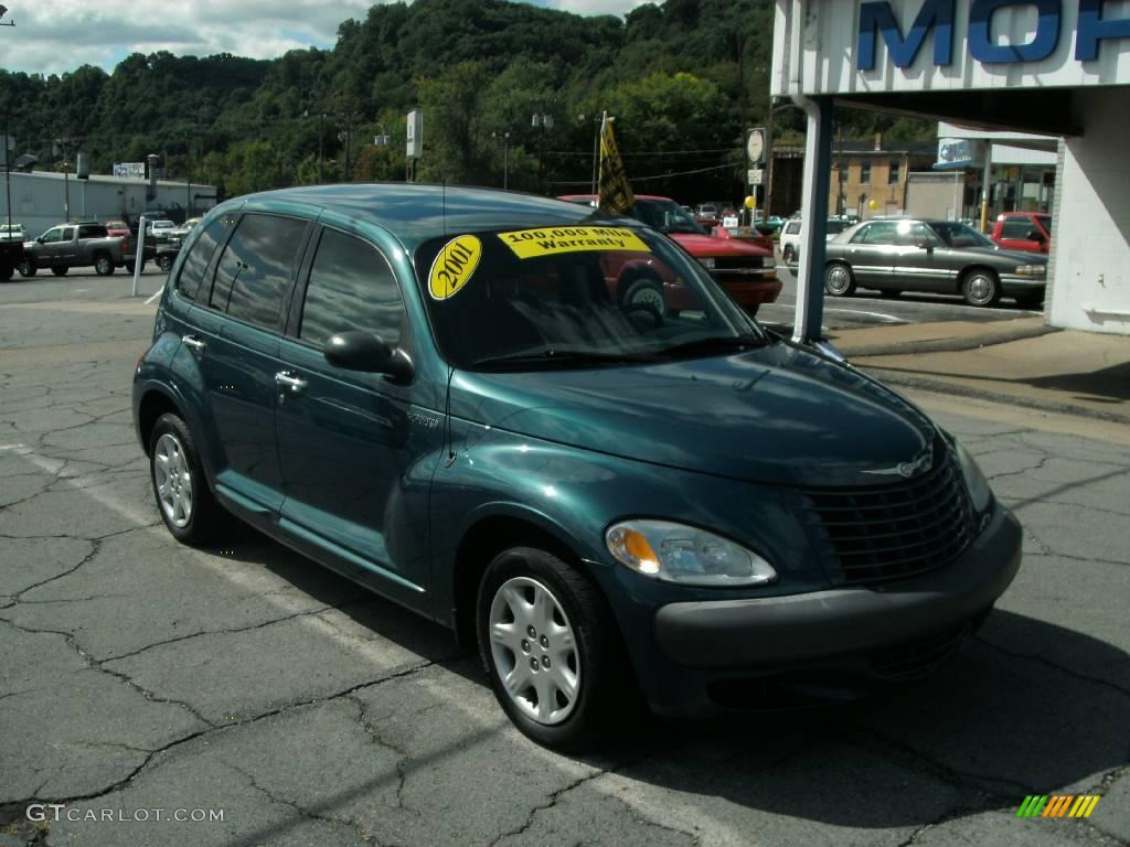 2004 PT Cruiser Touring - Onyx Green Pearl / Taupe/Pearl Beige photo #18