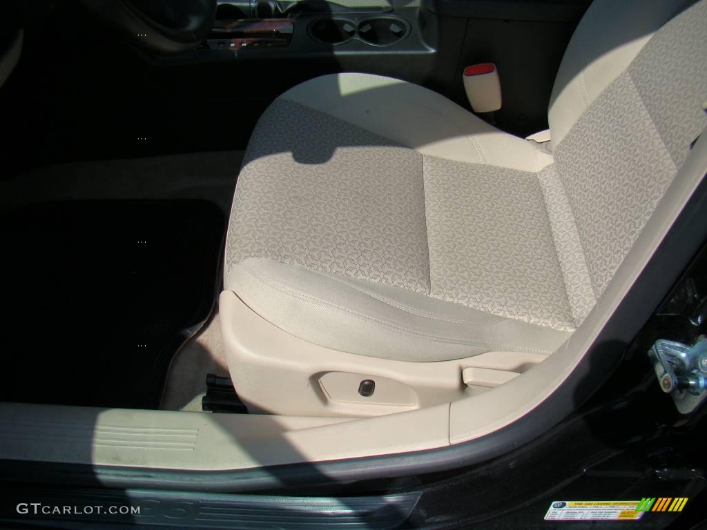 2009 G6 V6 Sedan - Carbon Black Metallic / Light Taupe photo #15