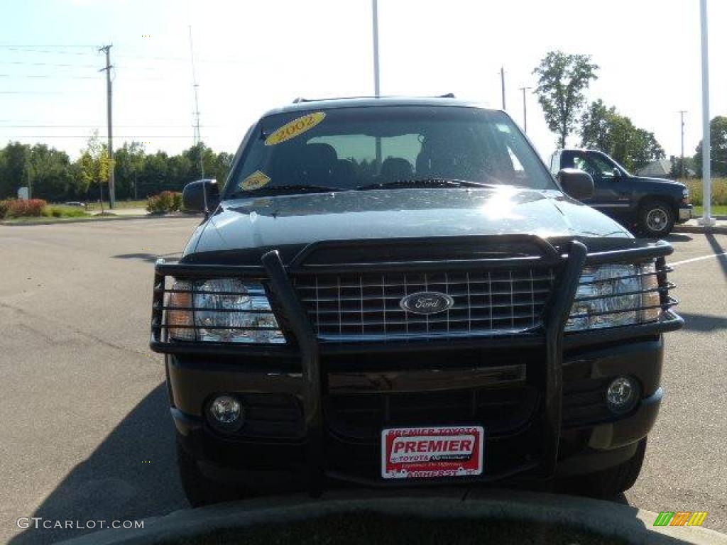 2002 Explorer Limited 4x4 - Black Clearcoat / Midnight Grey photo #8