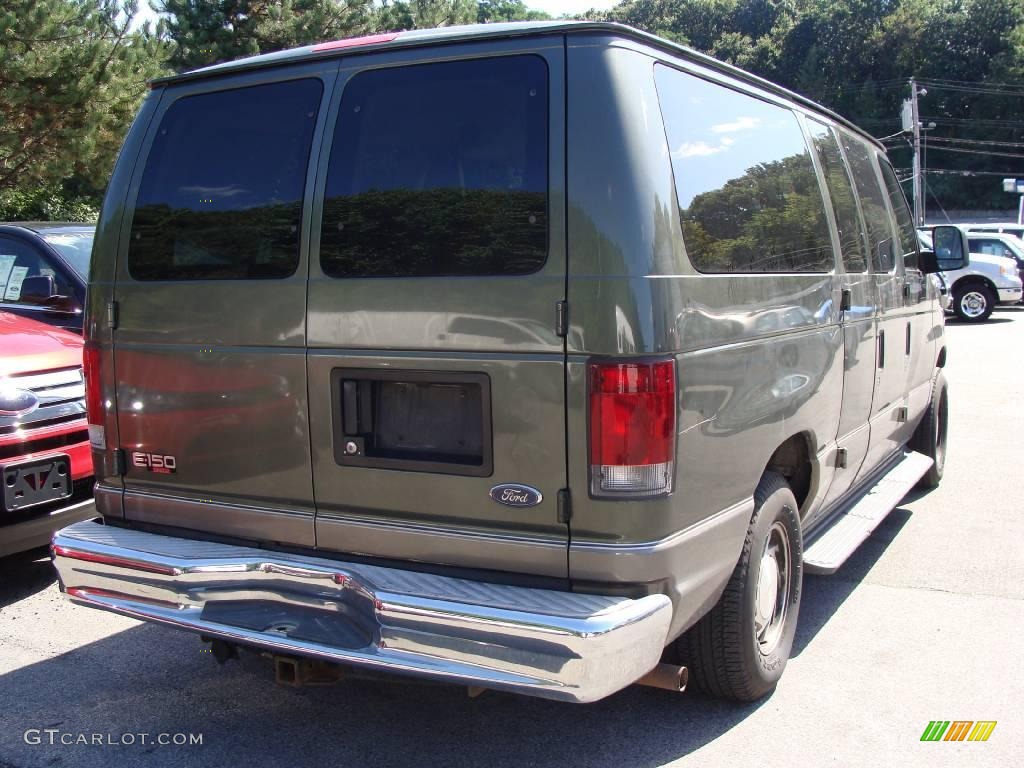 2003 E Series Van E150 Passenger - Estate Green Metallic / Medium Pebble photo #4
