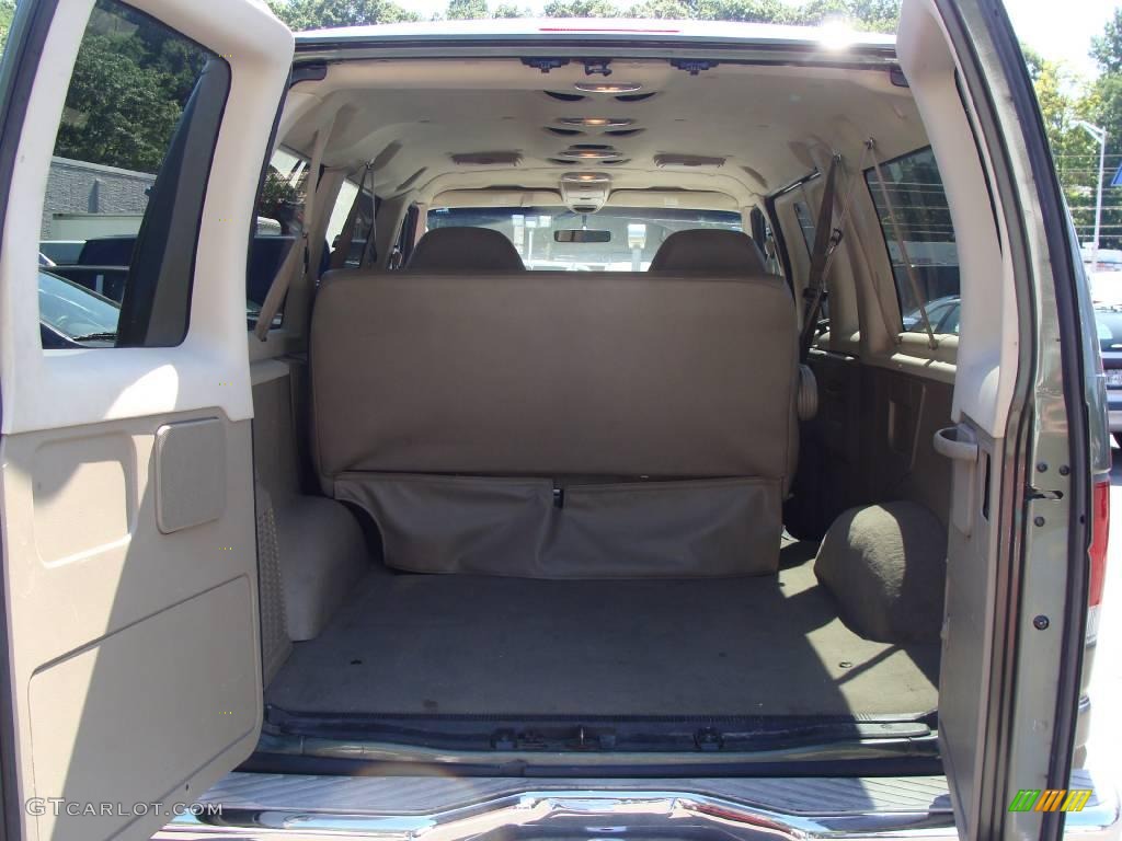 2003 E Series Van E150 Passenger - Estate Green Metallic / Medium Pebble photo #15