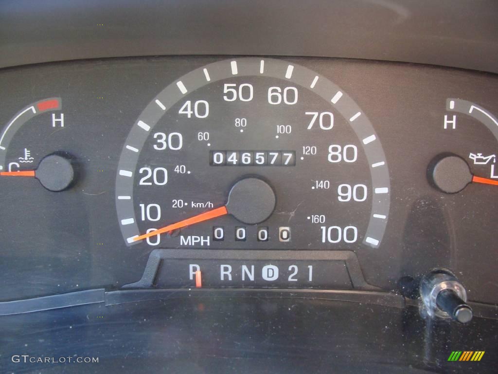 2003 E Series Van E150 Passenger - Estate Green Metallic / Medium Pebble photo #21