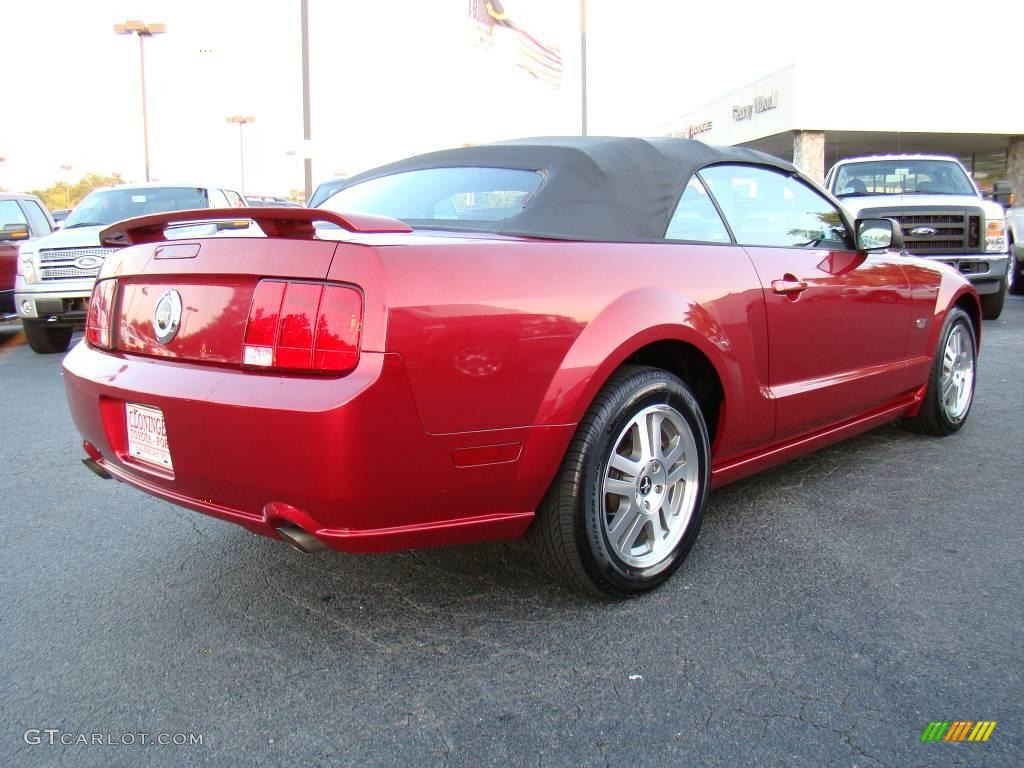 2006 Mustang GT Premium Convertible - Redfire Metallic / Dark Charcoal photo #3