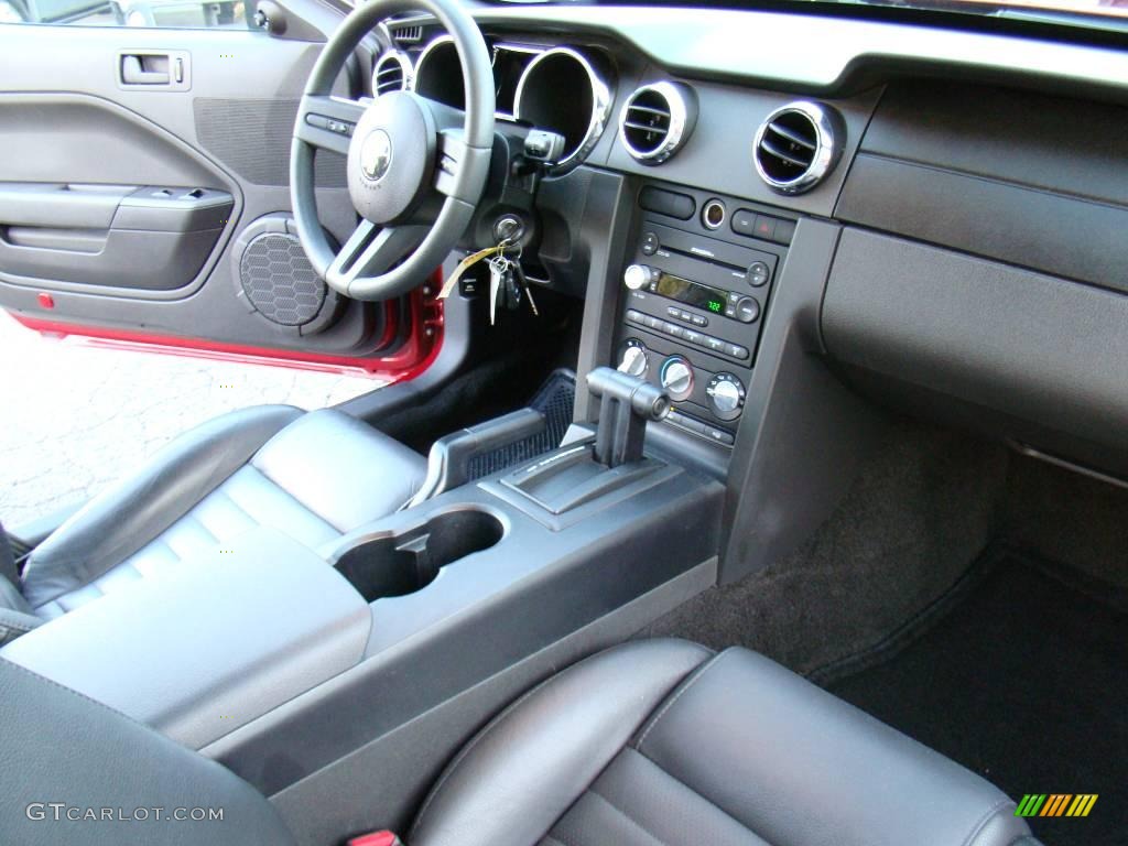 2006 Mustang GT Premium Convertible - Redfire Metallic / Dark Charcoal photo #10