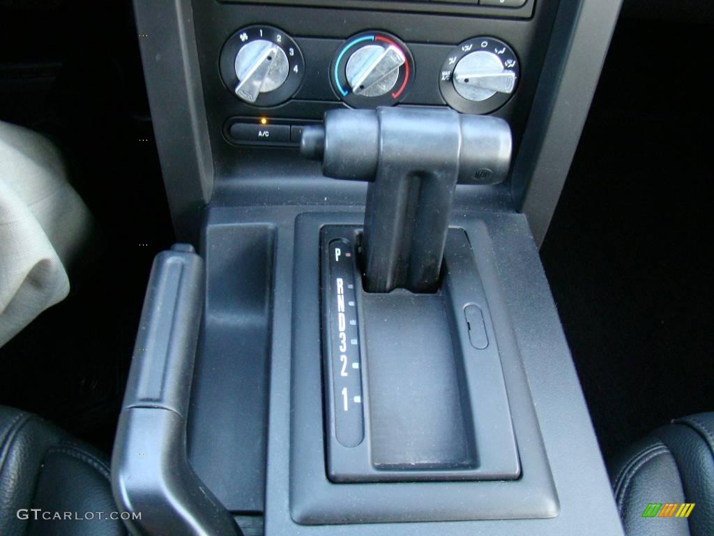 2006 Mustang GT Premium Convertible - Redfire Metallic / Dark Charcoal photo #18