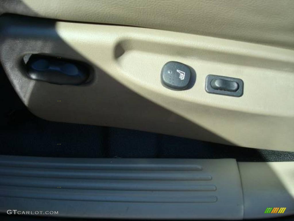 2005 Explorer Sport Trac Adrenalin 4x4 - Dark Stone Metallic / Medium Pebble photo #15