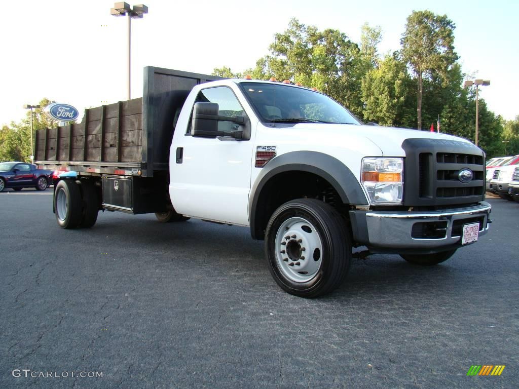 2008 F450 Super Duty XL Regular Cab Chassis Stake Truck - Oxford White / Tan photo #1