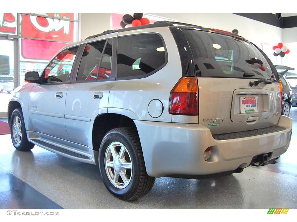 2005 Envoy Denali 4x4 - Liquid Silver Metallic / Ebony photo #4