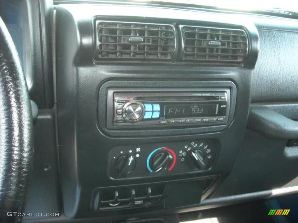 2003 Wrangler SE 4x4 - Intense Blue Pearl / Dark Slate Gray photo #13