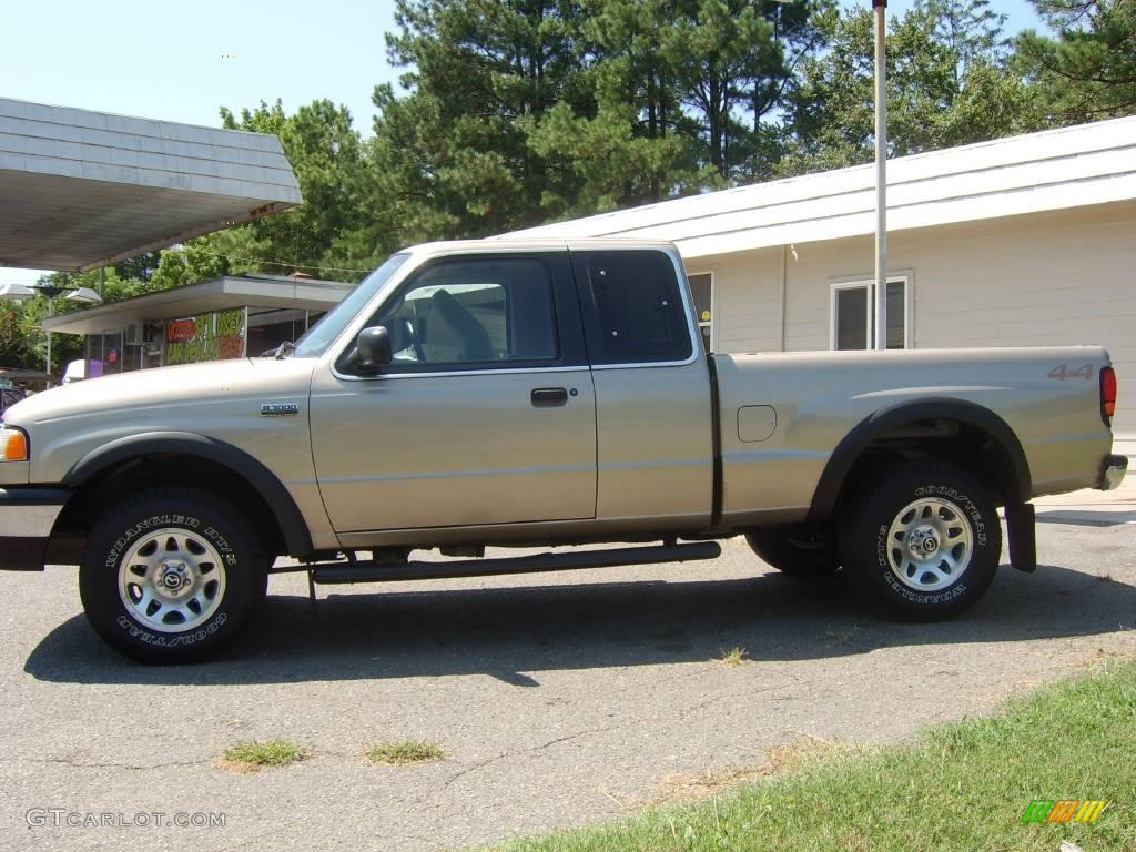 1999 B-Series Truck B3000 SE Extended Cab 4x4 - Harvest Gold Metallic / Tan photo #3
