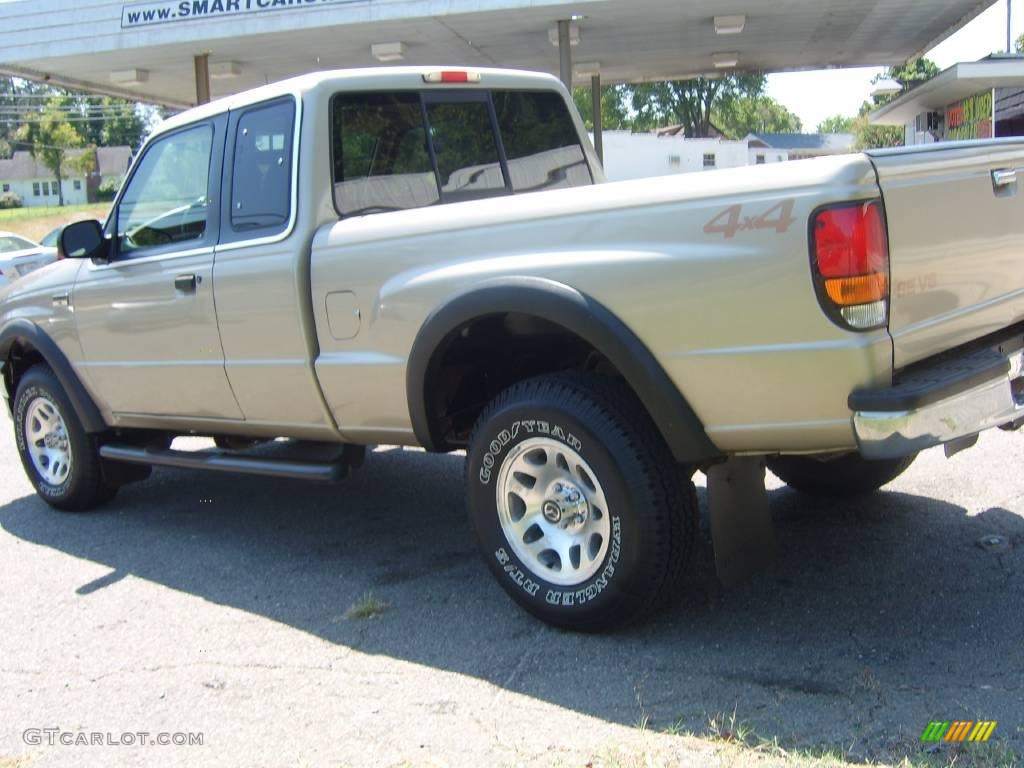 1999 B-Series Truck B3000 SE Extended Cab 4x4 - Harvest Gold Metallic / Tan photo #4