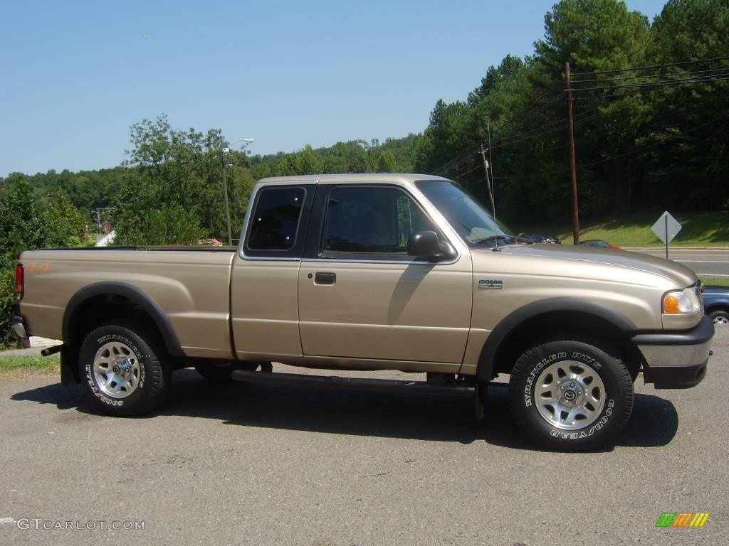 1999 B-Series Truck B3000 SE Extended Cab 4x4 - Harvest Gold Metallic / Tan photo #10