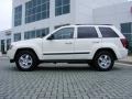 Stone White - Grand Cherokee Laredo Photo No. 2