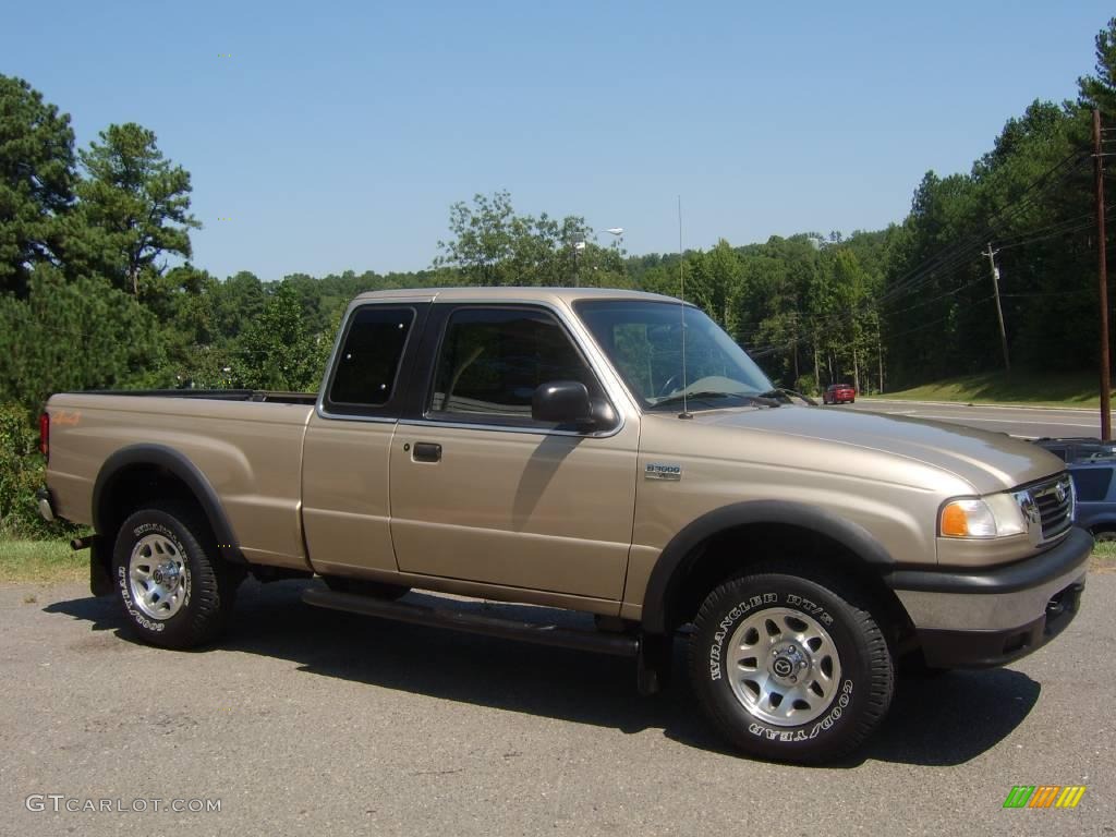 1999 B-Series Truck B3000 SE Extended Cab 4x4 - Harvest Gold Metallic / Tan photo #11
