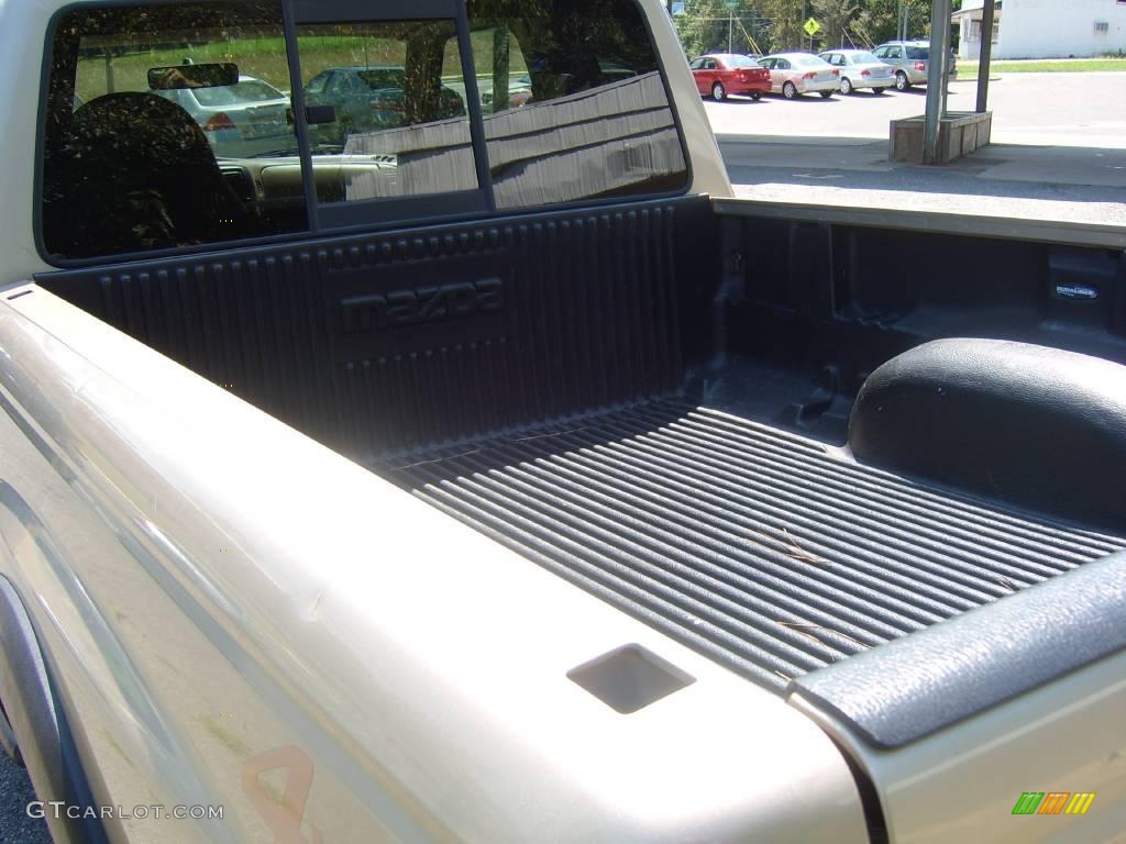 1999 B-Series Truck B3000 SE Extended Cab 4x4 - Harvest Gold Metallic / Tan photo #23