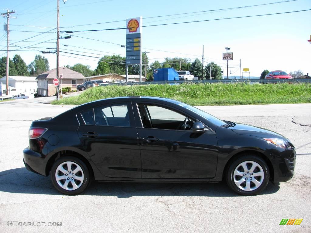 2010 MAZDA3 i Sport 4 Door - Black Mica / Black photo #7