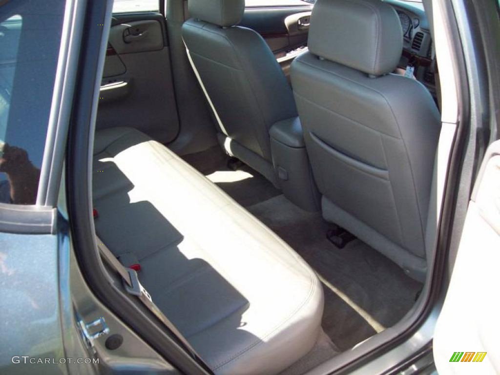 2005 Impala LS - Medium Gray Metallic / Medium Gray photo #26