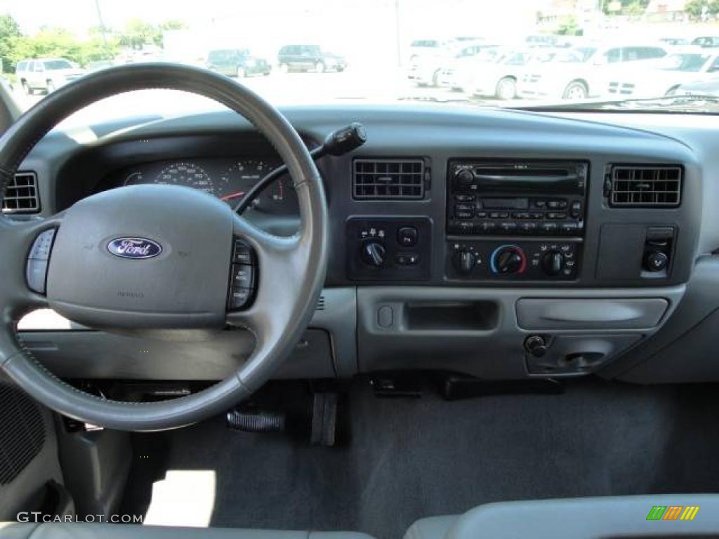 2004 F250 Super Duty Lariat Crew Cab 4x4 - Dark Toreador Red Metallic / Medium Flint photo #31