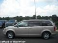 2009 Light Sandstone Metallic Chrysler Town & Country Limited  photo #2