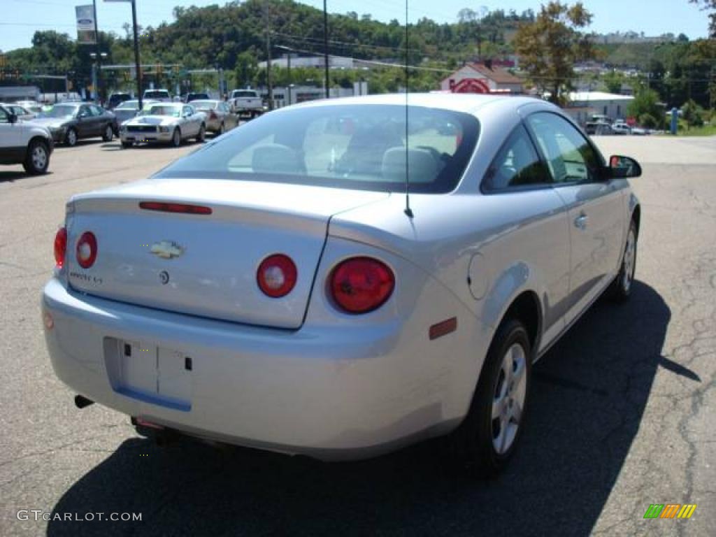 2007 Cobalt LS Coupe - Ultra Silver Metallic / Gray photo #4