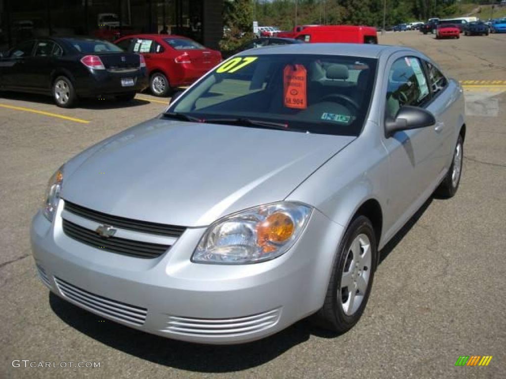 2007 Cobalt LS Coupe - Ultra Silver Metallic / Gray photo #11