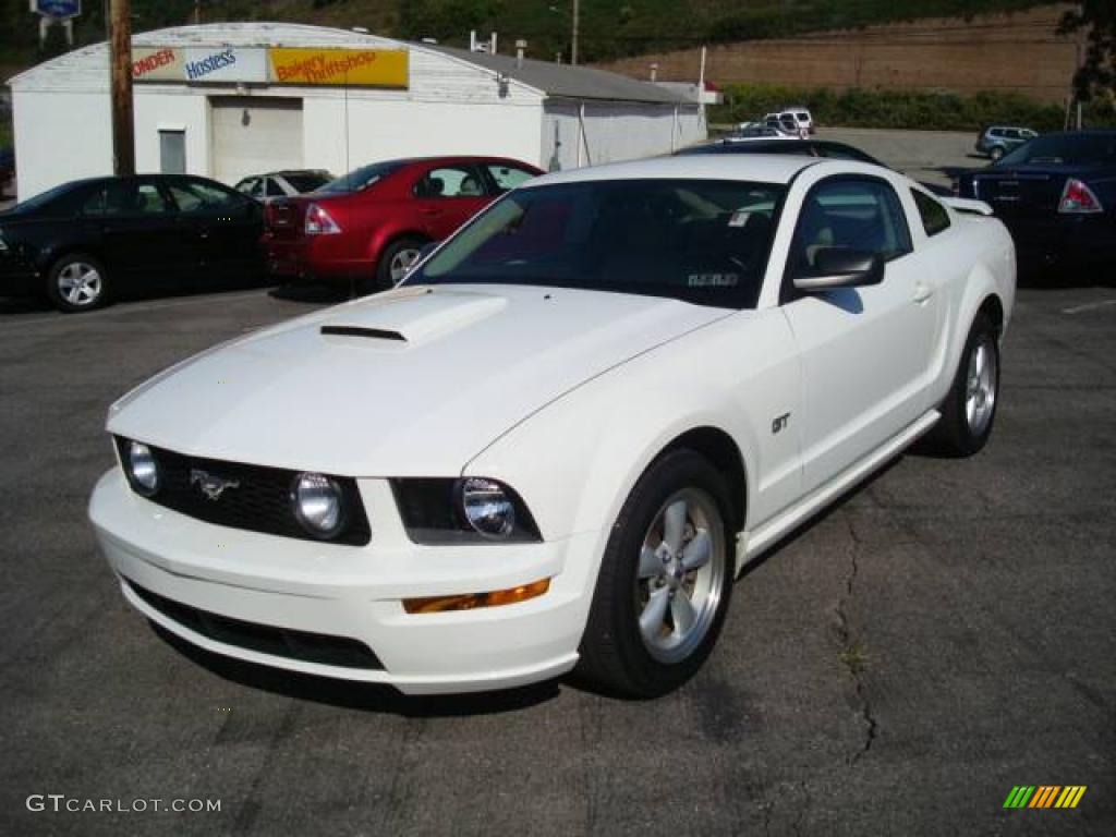 2007 Mustang GT Premium Coupe - Performance White / Medium Parchment photo #7