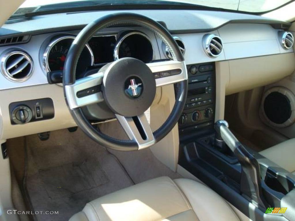 2007 Mustang GT Premium Coupe - Performance White / Medium Parchment photo #12