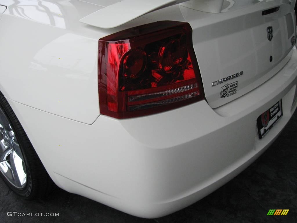 2007 Charger R/T - Stone White / Dark Slate Gray photo #7