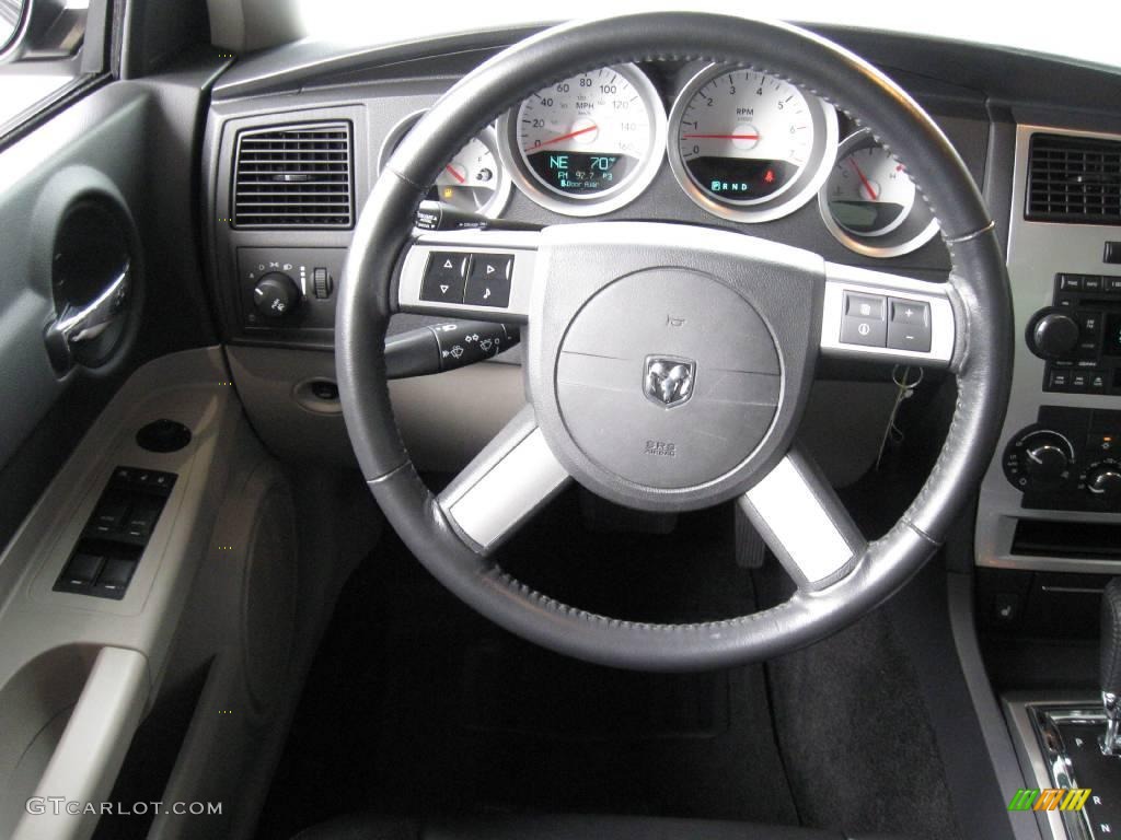 2007 Charger R/T - Stone White / Dark Slate Gray photo #16