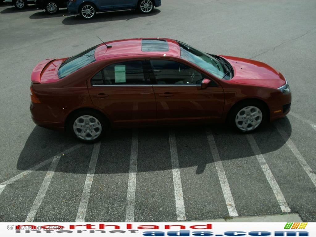 2010 Fusion SE - Sangria Red Metallic / Charcoal Black photo #5