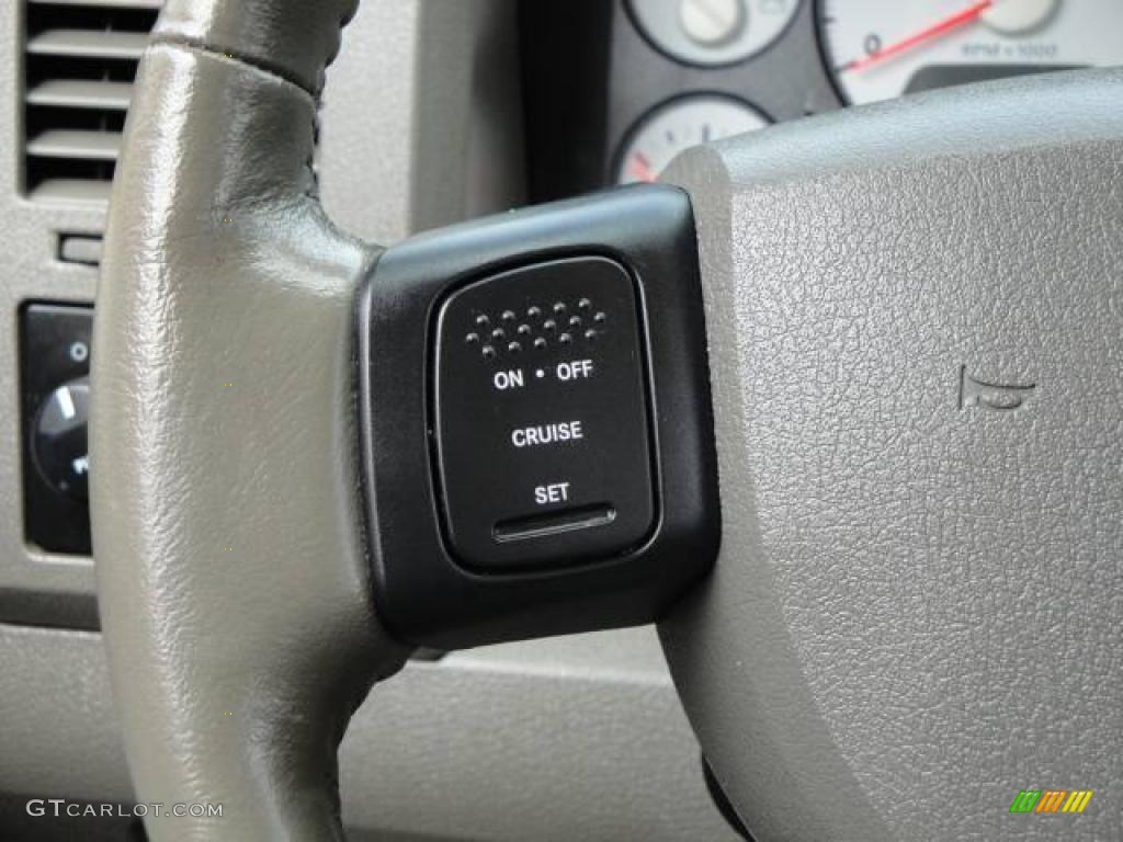 2007 Ram 1500 Thunder Road Quad Cab - Bright White / Medium Slate Gray photo #28