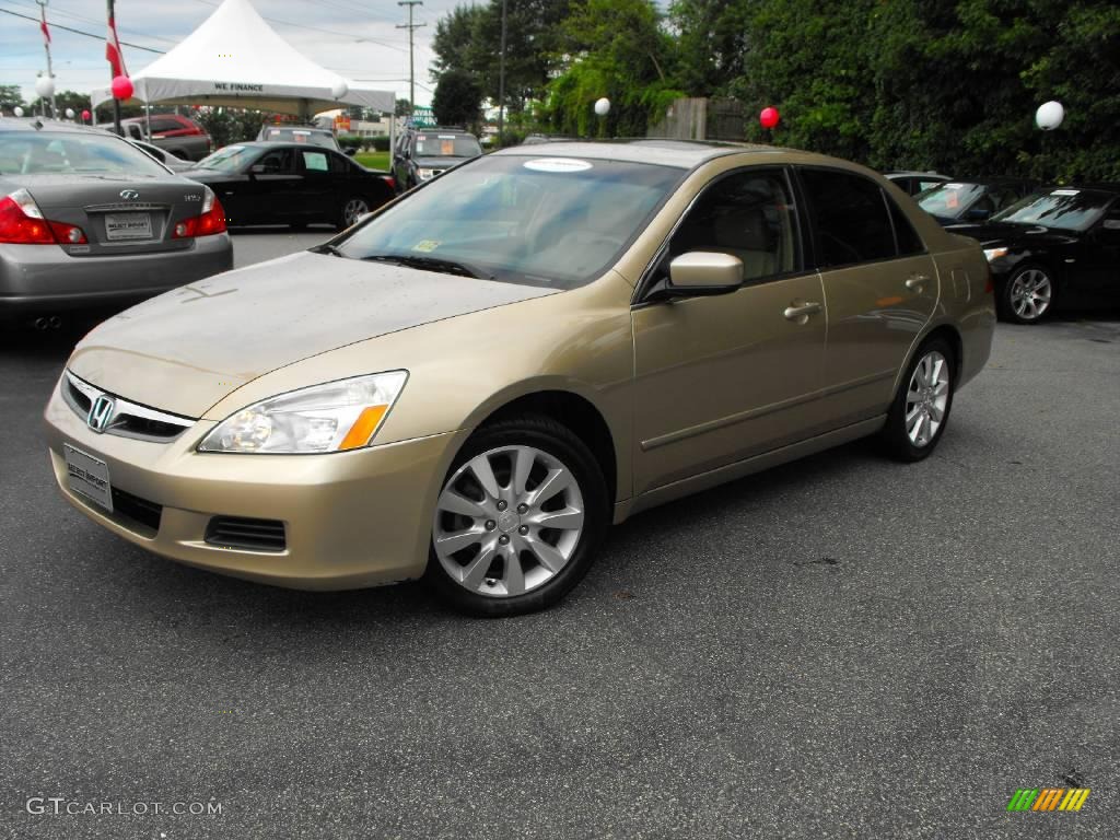 2006 Accord EX-L V6 Sedan - Desert Mist Metallic / Ivory photo #2