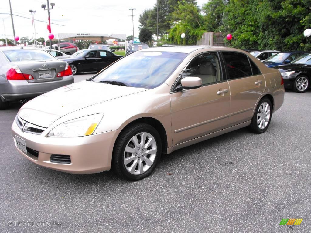 2006 Accord EX-L V6 Sedan - Desert Mist Metallic / Ivory photo #3